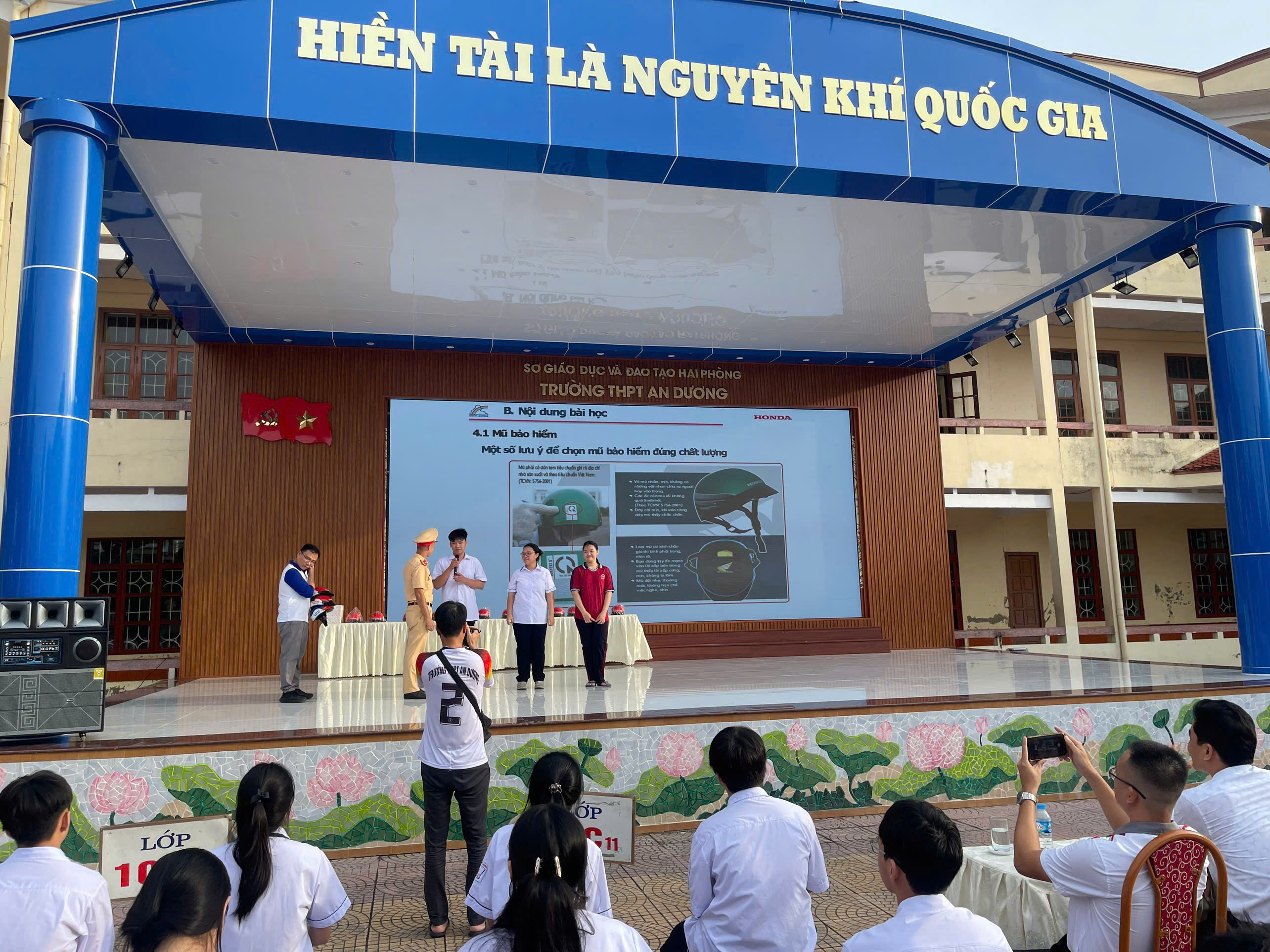 Đội Cảnh sát giao thông đường bộ: Tuyên truyền an toàn giao thông tới hơn 1.000 học sinh trường THPT An Dương